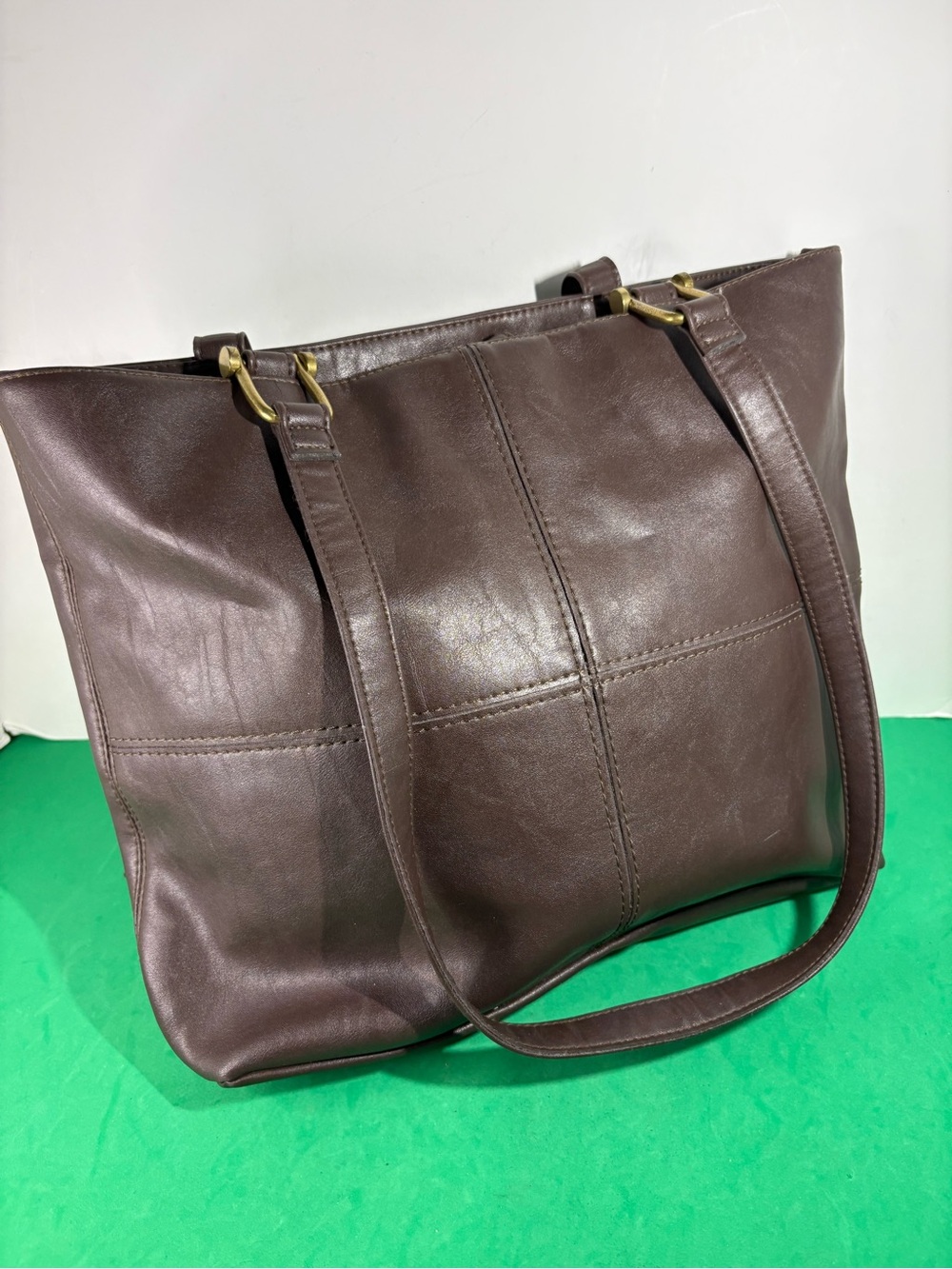 Liz Claiborne Dark Brown Leather Shoulder Tote Bag-purse -Handbag
